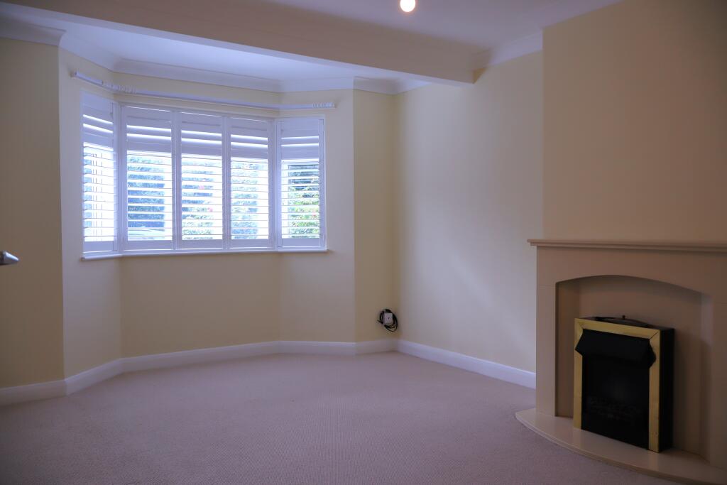 House in Grays, Little Thurrock - View 5