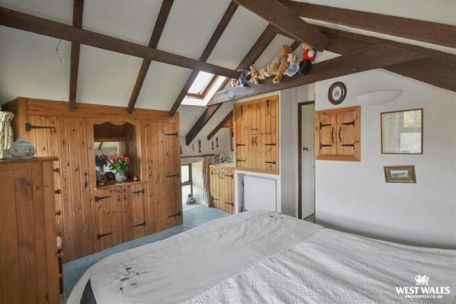 Main House - Bedroom 2