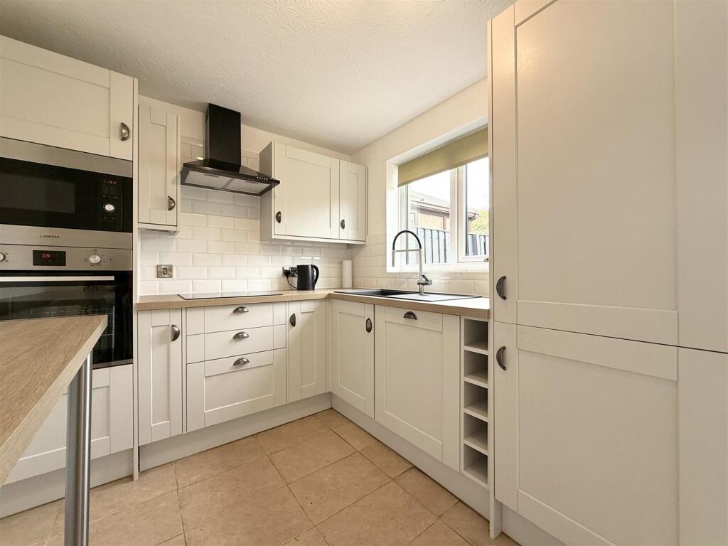 Elder Mews, Shelley, Huddersfield, HD8 8JU photo 2
