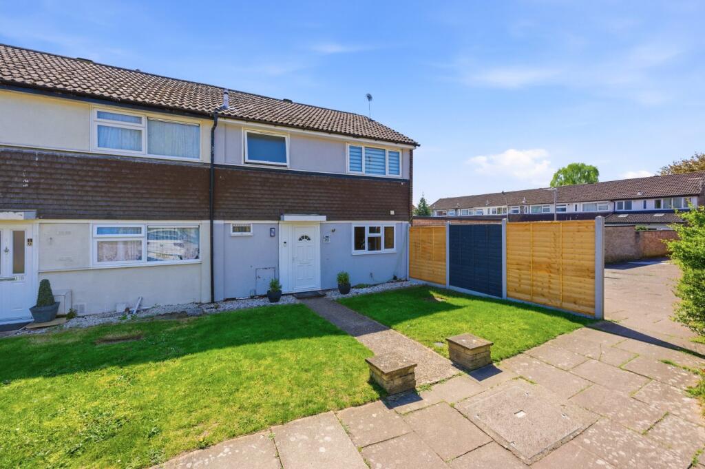 3-bed terraced on Tavistock Close, St. Albans, Hertfordshire, AL1, £500,000