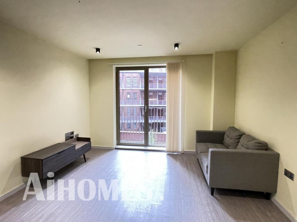 Apartment in Manchester, Hulme - View 2