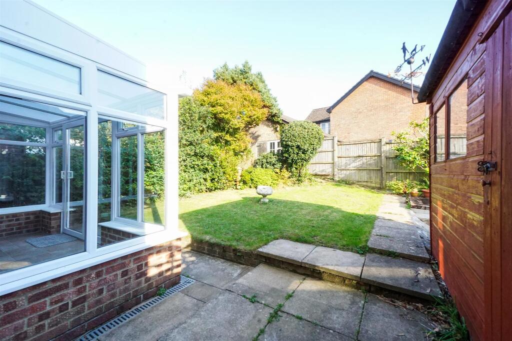 De Chardin Drive, Hastings photo 3