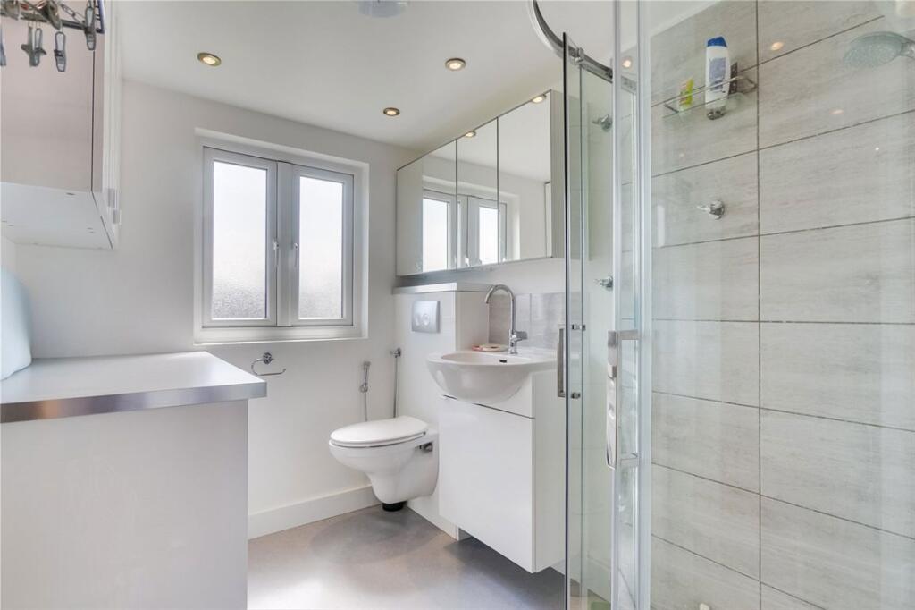 Apartment in London, Mitcham - View 3