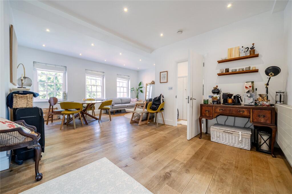 Apartment in London - View 5