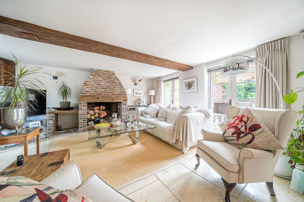 House in Burghfield - View 5