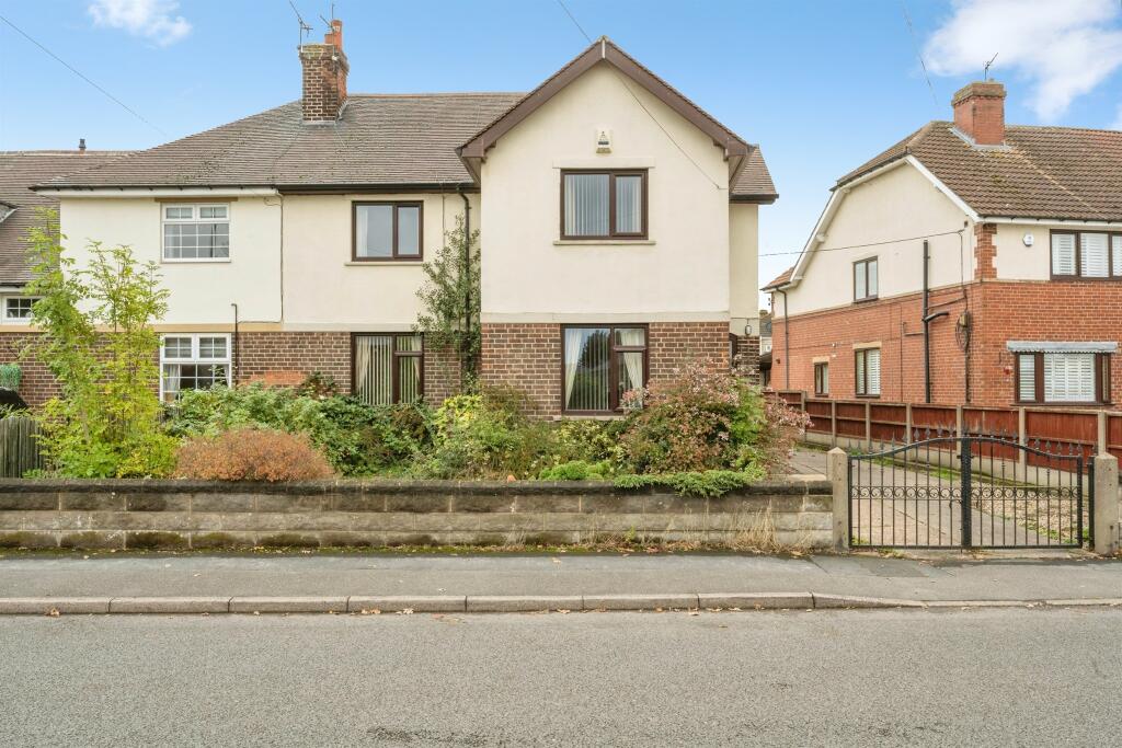 4-bed terraced on Shrewsbury Road, Bircotes, Doncaster, £210,000