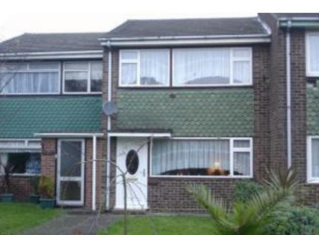 Main image of property: Arterial Road, Leigh-on-sea, SS9