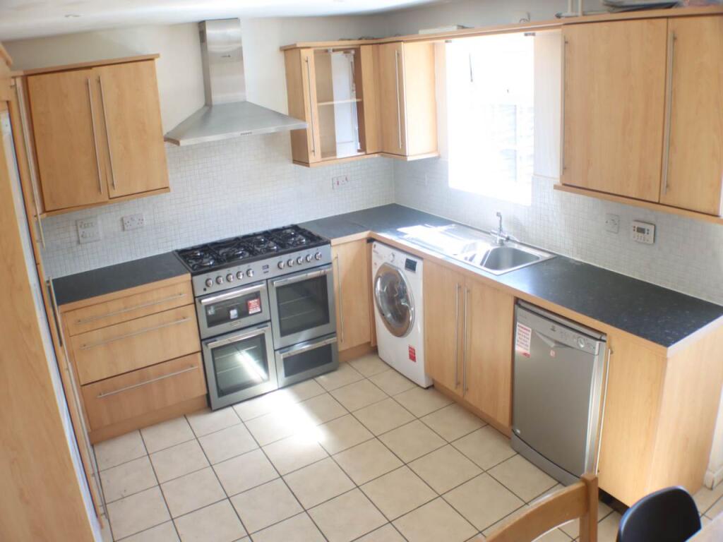 House in Hatfield, Hatfield Business Park - View 2