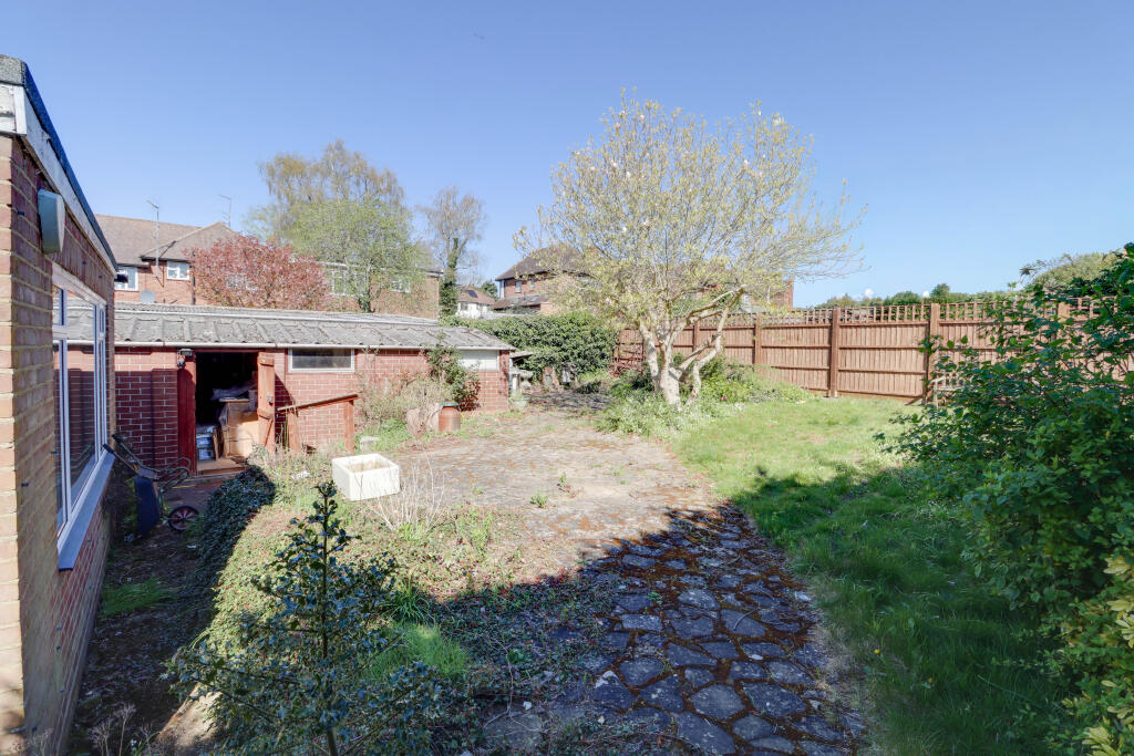 Additional image 14 of Barnfield Road, Harpenden, AL5