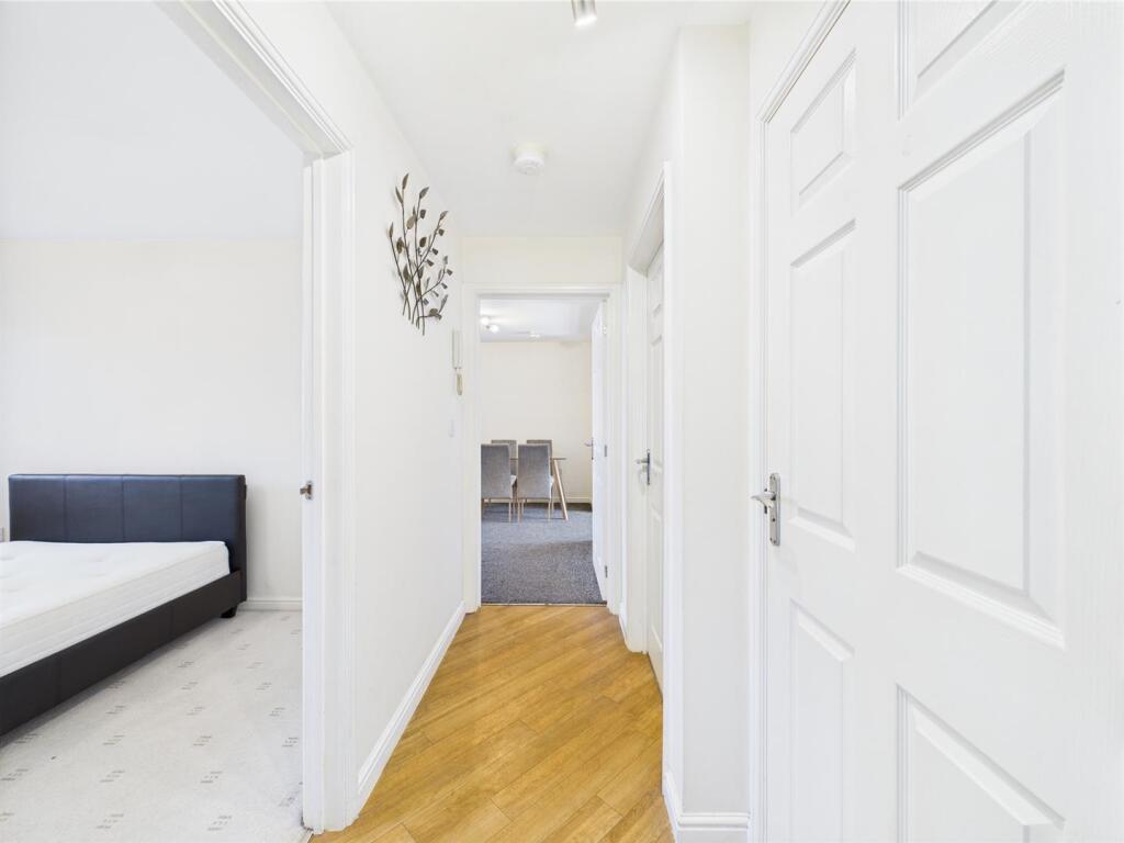 Apartment in Birmingham - More