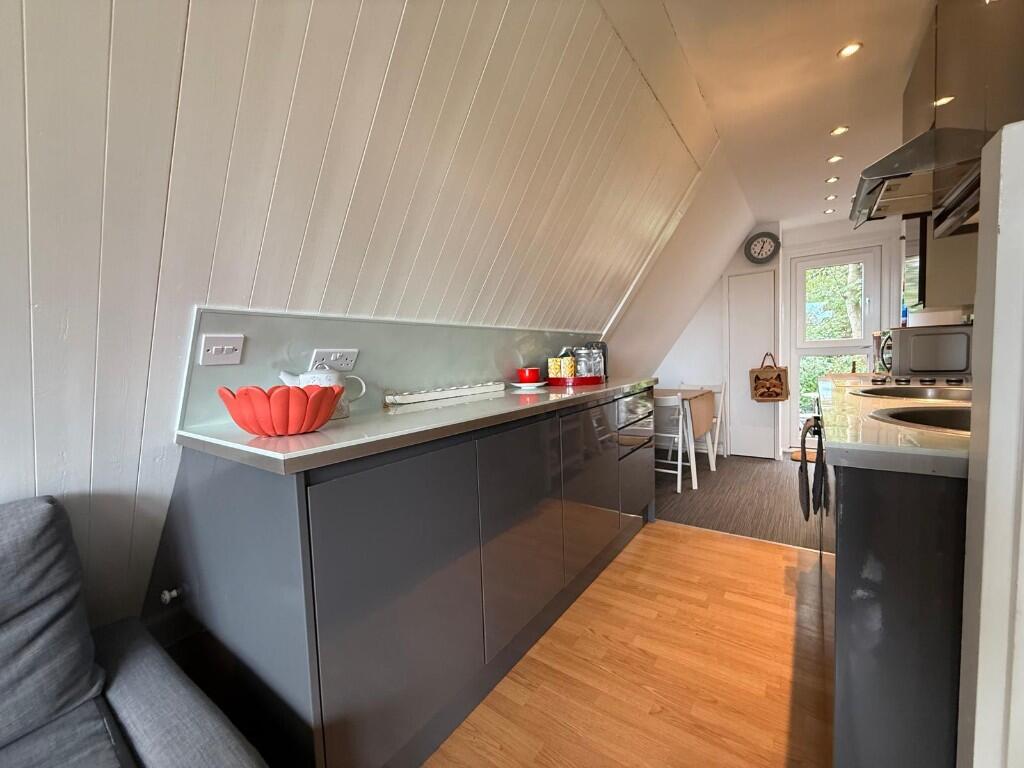Upper Street, CT14 photo 5