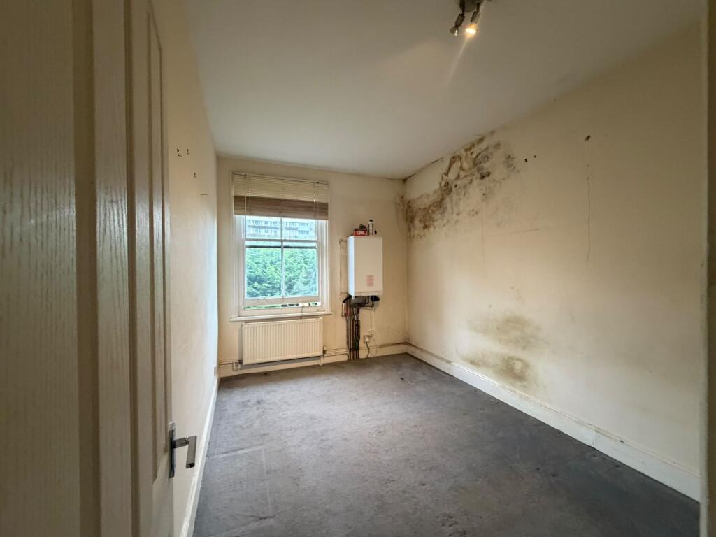 Apartment in Brighton - View 4