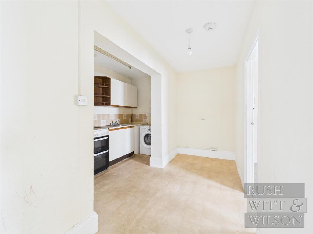 16 Market Street, St. Leonards-On-Sea photo 3