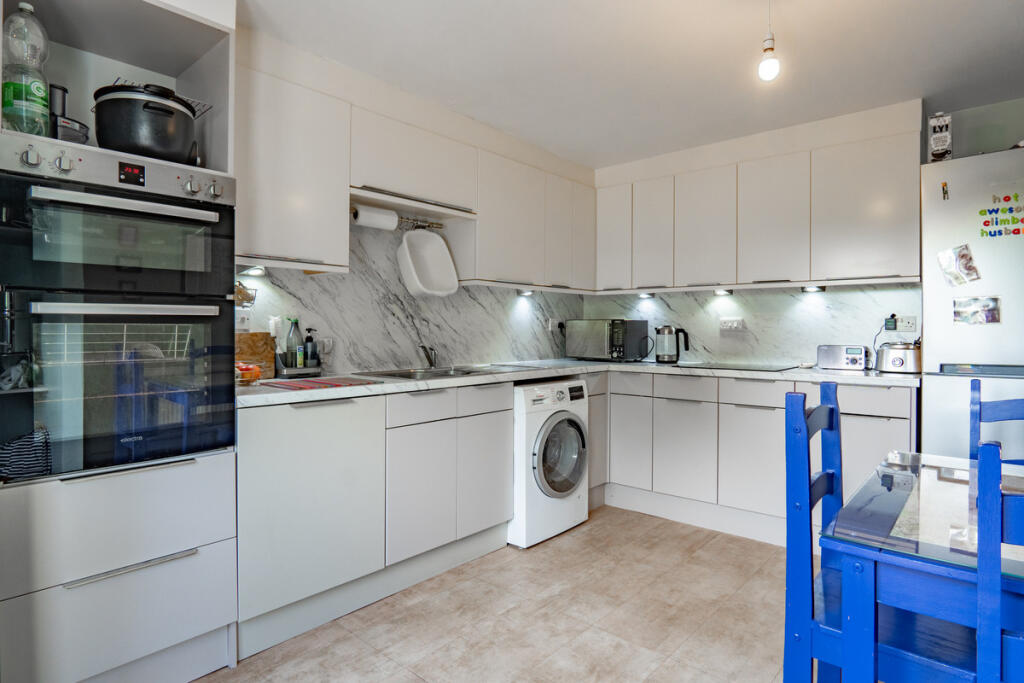 House in Aberdeen, Moray - More