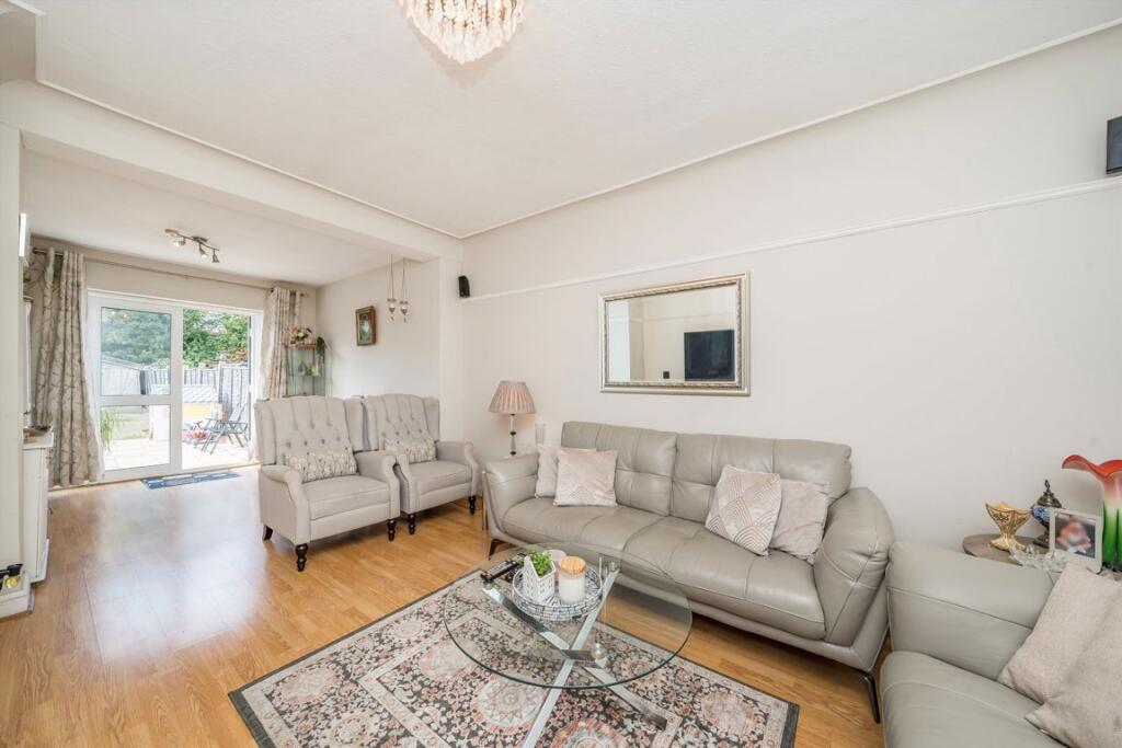 House in London - View 2