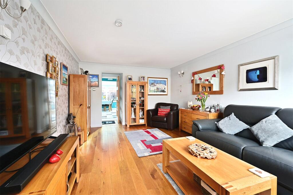House in Hart, Crookham Village - View 5