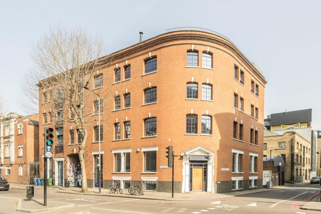 Main image of property: 170-172 Tower Bridge Road, London, SE1 3LS
