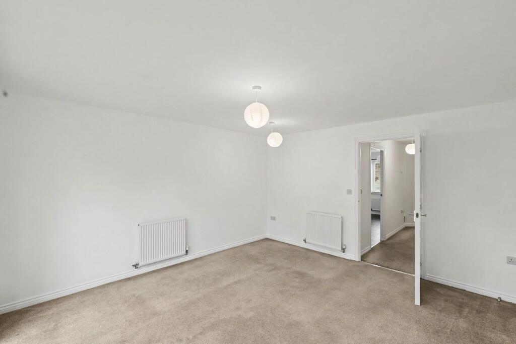 House in West Suffolk, Red Lodge - View 5