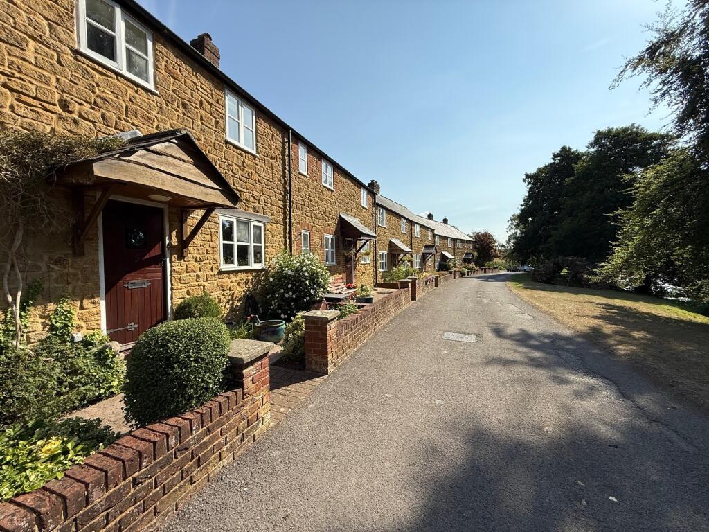 Additional image 19 of Lake Mews, Barwick Park, Yeovil, Somerset, BA22 9TB