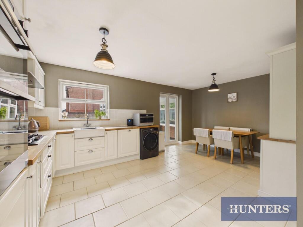 House in Bridlington, Sewerby - View 2