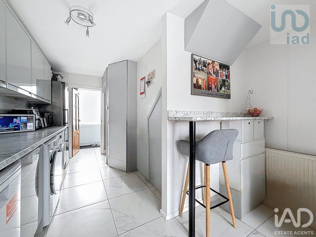 House in Harlow, Tye Green - View 6