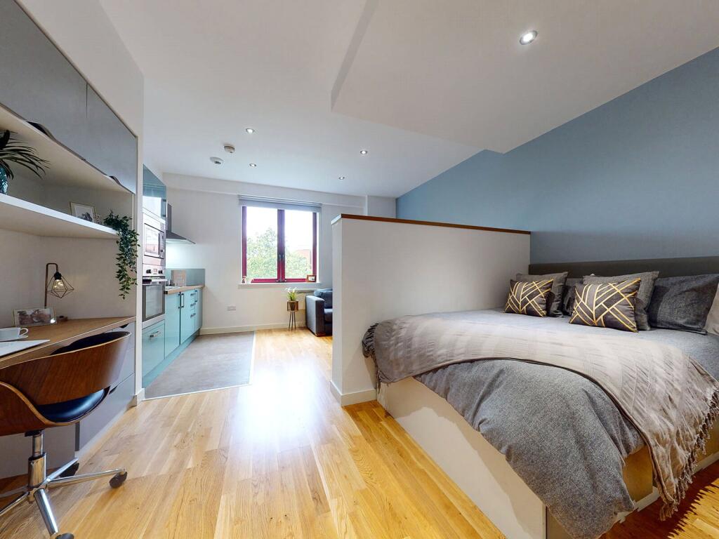Main image of property: Apt 43, Q One Residence #706310