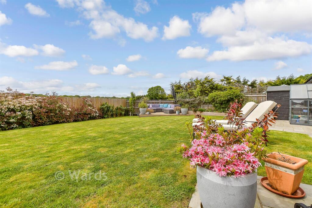 Bletchingley Farm Court, Staplehurst, Tonbridge, Kent photo 3