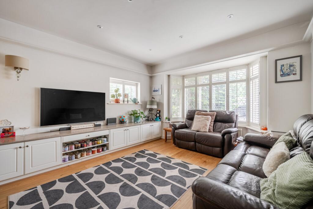 House in Guildford, Burpham - View 2