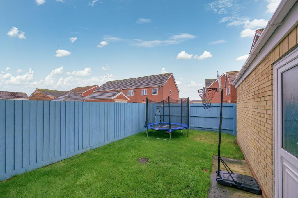 Belton Park Road, Skegness, PE25 photo 4
