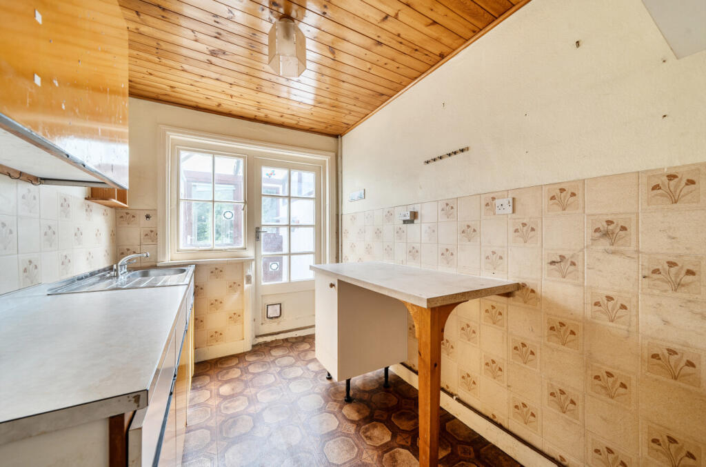 Hebe Road, Shoreham-by-Sea, West Sussex, BN43 - View 4