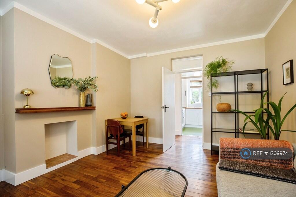 Apartment in London, Upper Sydenham, Forest Hill - View 2