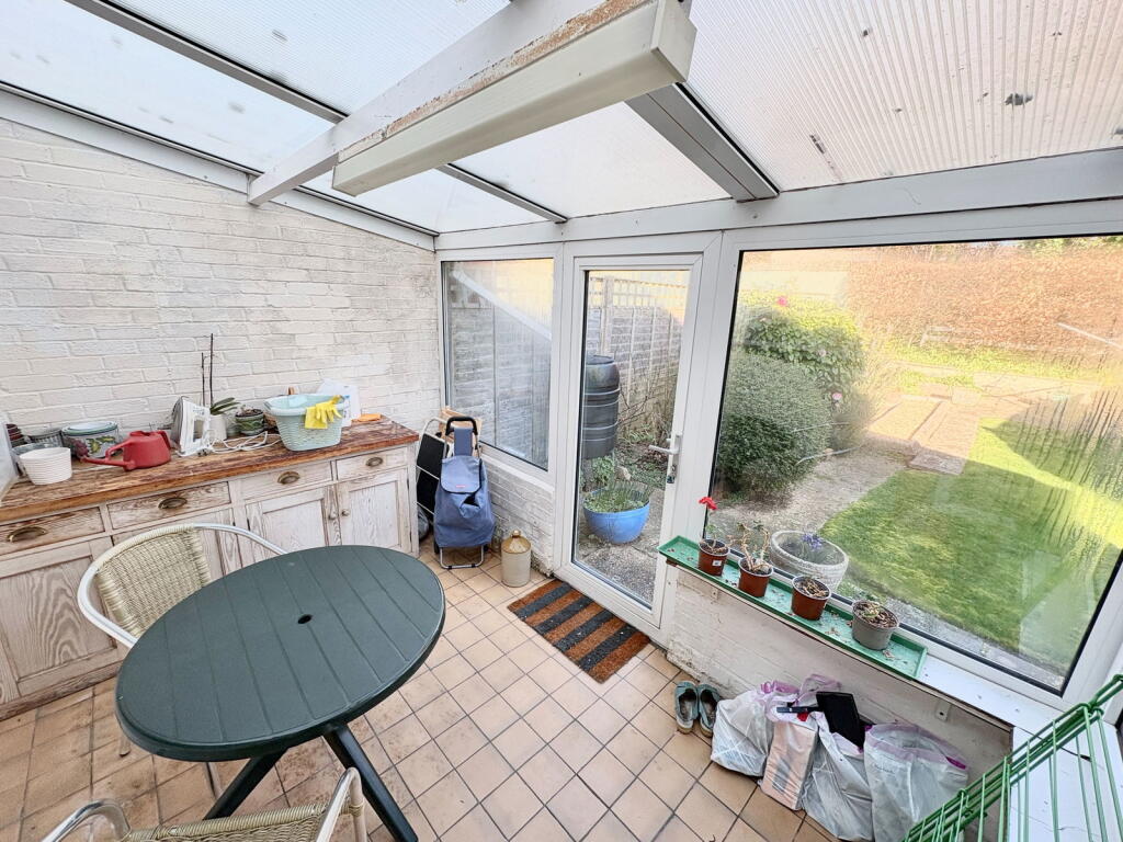 House in Gosport, Lee-on-the-Solent - More