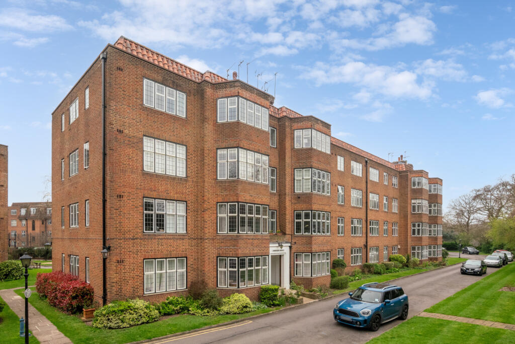 Apartment in London - More