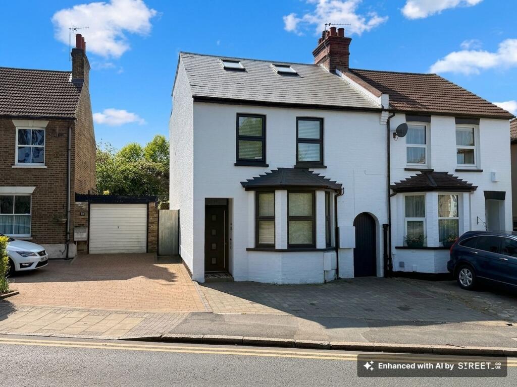 Main image of property: Pinner Road, Oxhey, Watford, WD19