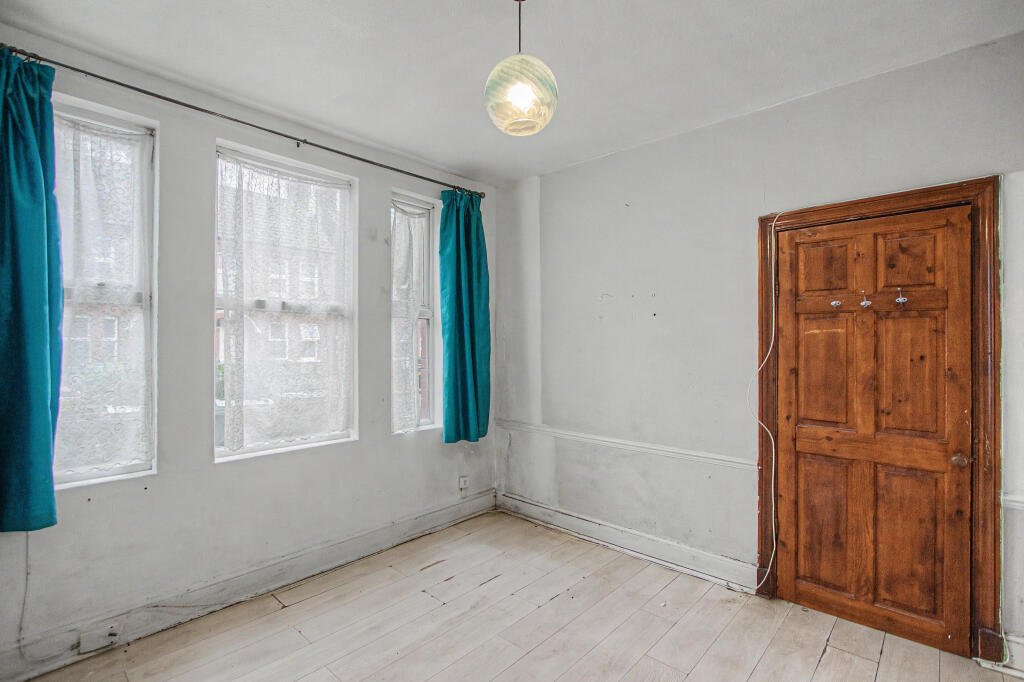 Apartment in London - View 5