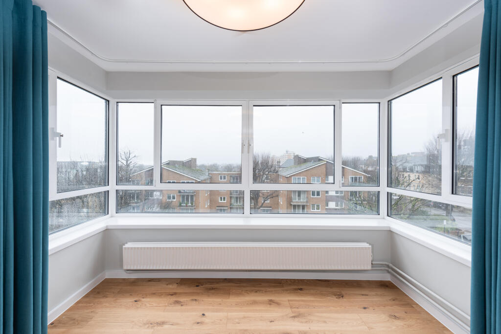Apartment in Brighton - View 4