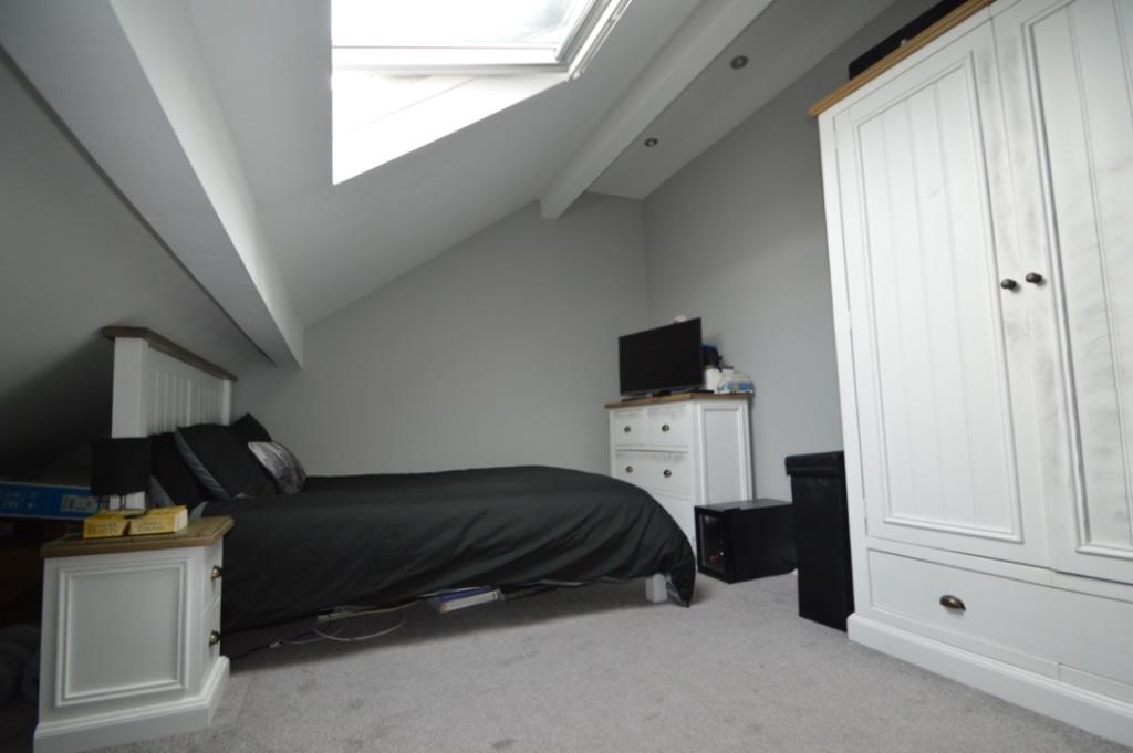 6 bedroom terraced house for rent