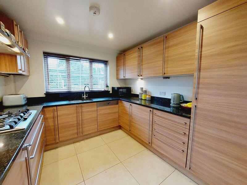 Dorking Road, Great Bookham photo 2