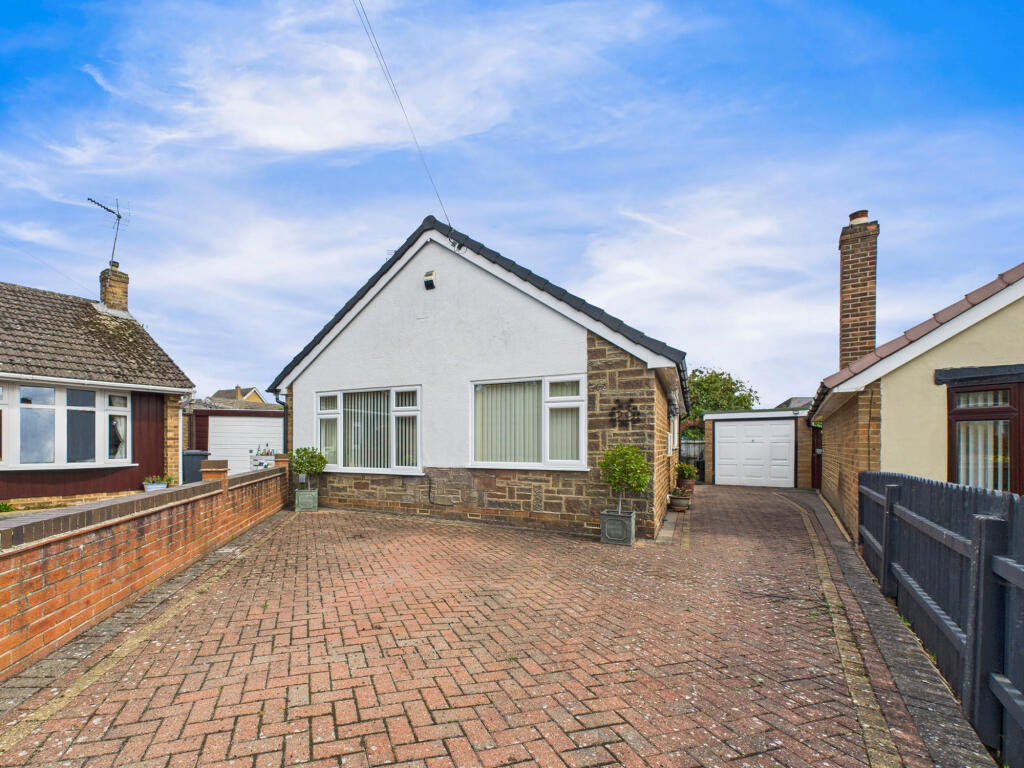2-bed detached on Croft Close, Spondon, £275,000