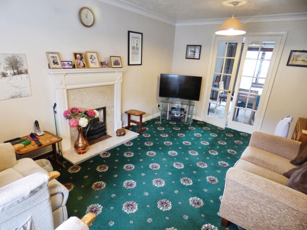 House in Eastleigh, Hedge End - View 2