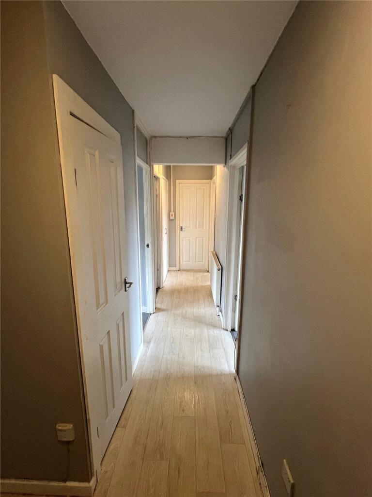 Apartment in Airdrie, Thrashbush - More