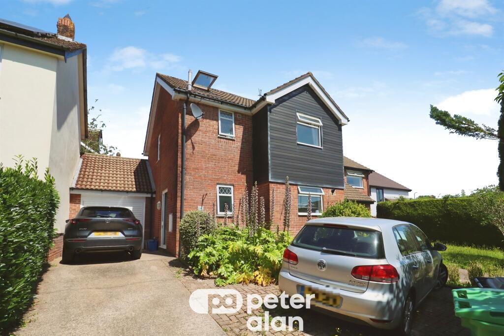 Main image of property: Launcelot Crescent, Thornhill, Cardiff