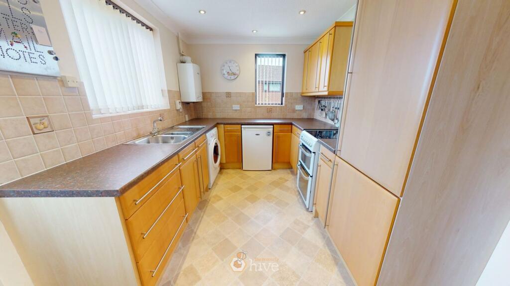House in Doncaster, Lakeside - View 2