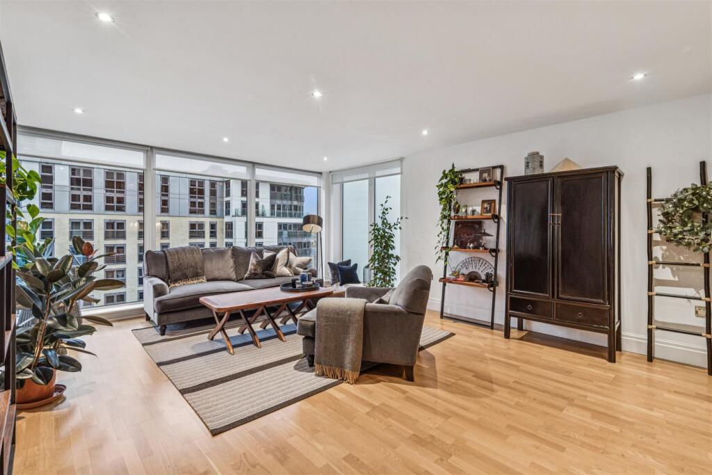 Main image of property: Regency House, Imperial Wharf, London, SW6