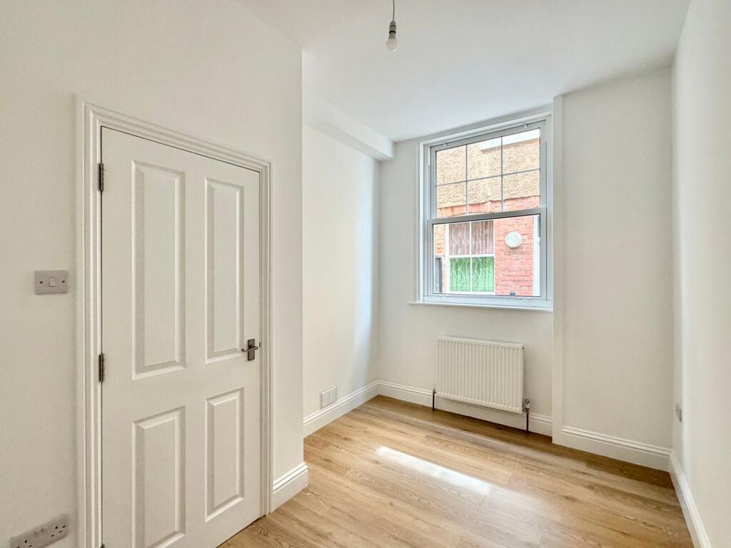 Apartment in Bexhill-on-Sea, Central - More