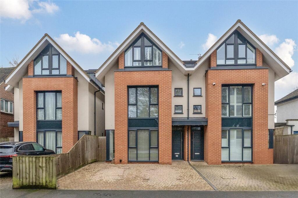 Main image of property: Sunderland Avenue, North Oxford