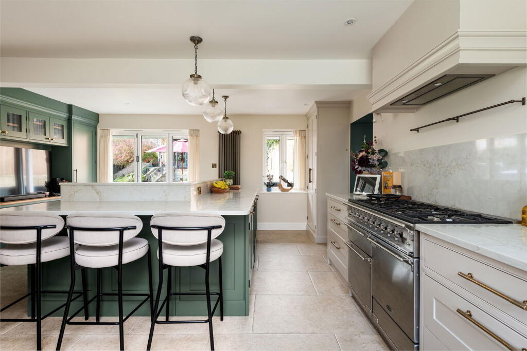 House in Maidstone, Bearsted - More