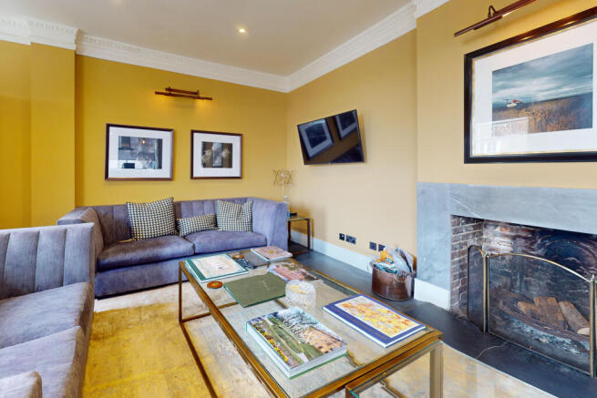 East House, East Street, Petworth, GU28 0AB