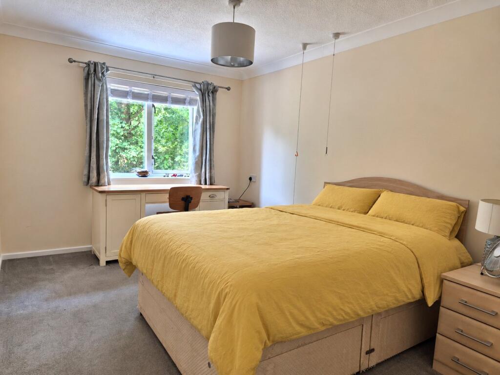 Apartment in London, High Barnet - More