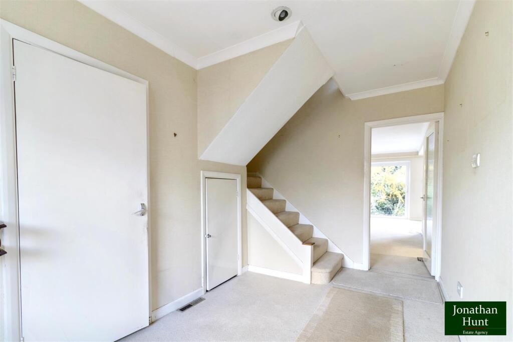 House in Stevenage - View 2